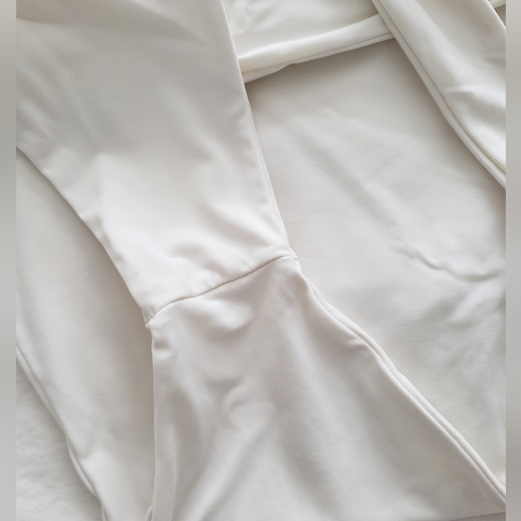 437 The Williams one piece bathing suit medium white - Picture 6 of 10